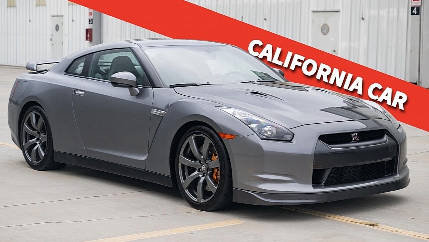 Nissan GT-R
