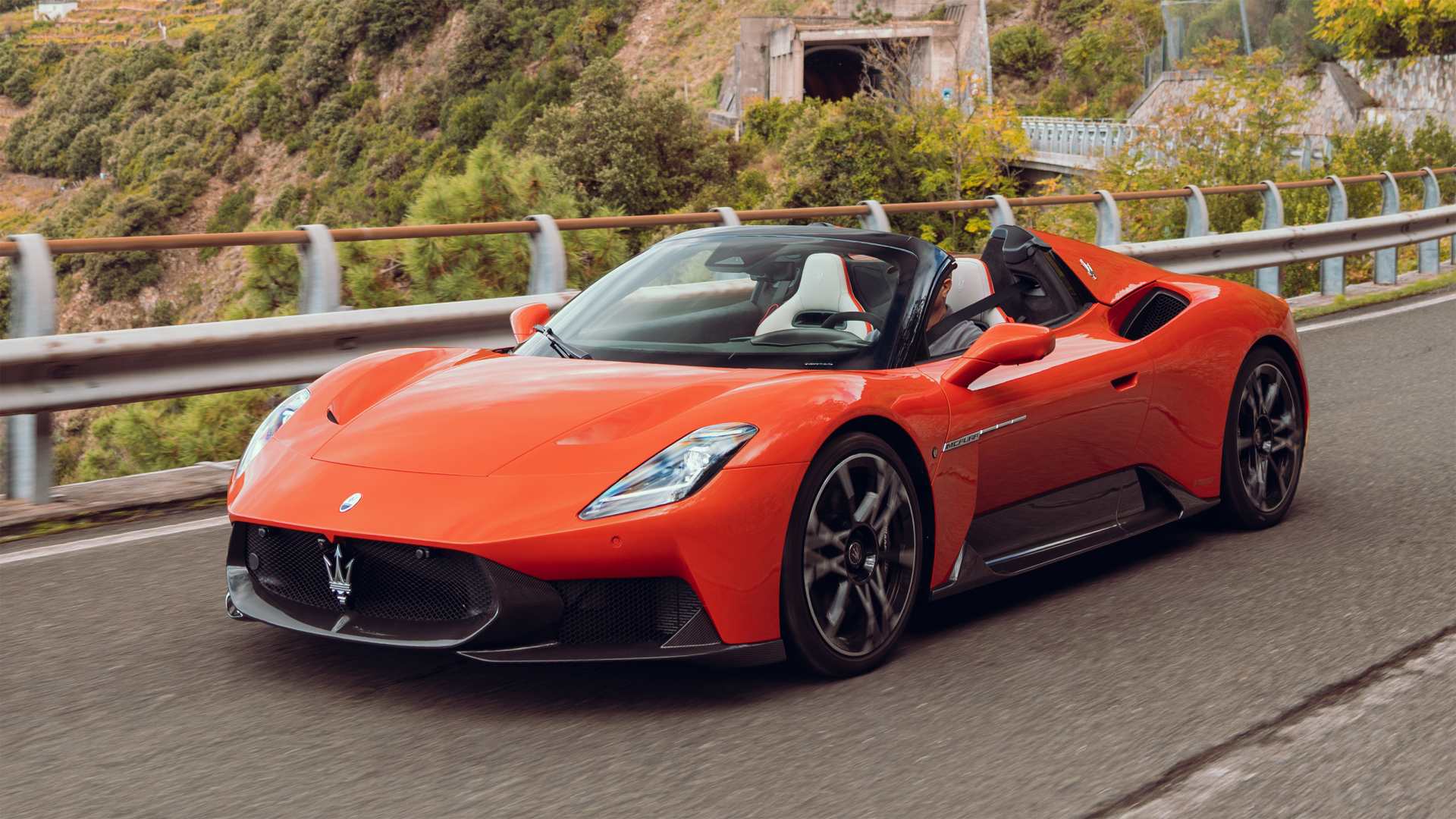 Maserati MC20