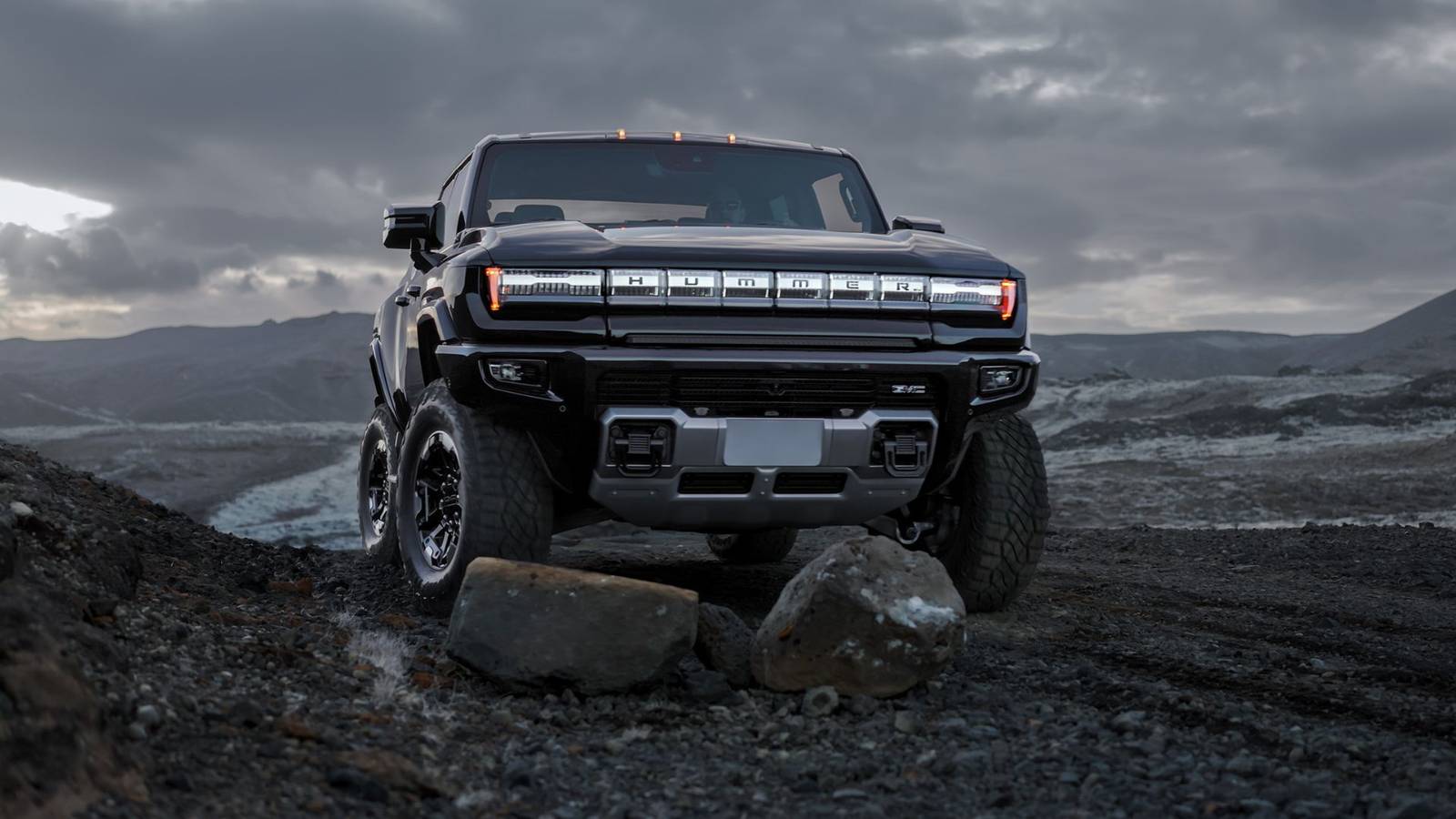 Цените на GMC Hummer EV се сриват, дилъри предлагат отстъпки от над 40 000 долара 7 GMC Hummer EV