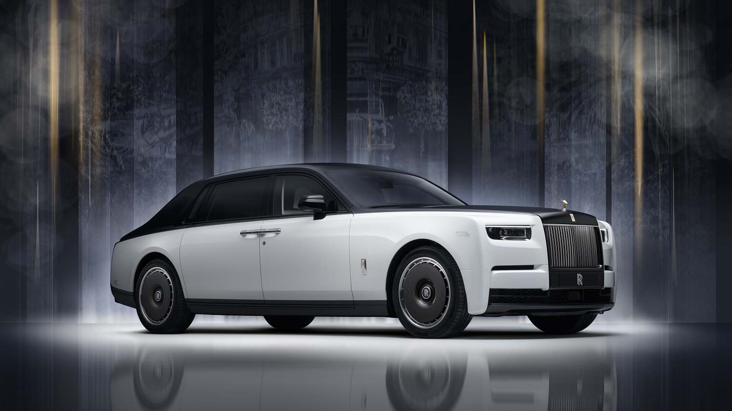 Rolls-Royce представя колекцията Phantom Centenary в чест на 100-годишнината на модела 5 Rolls-Royce Phantom