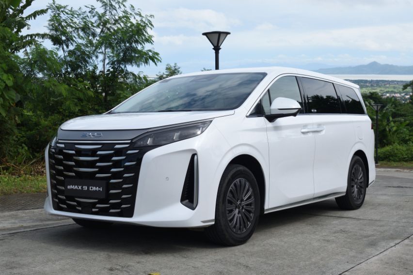 BYD eMAX 9 DM-i