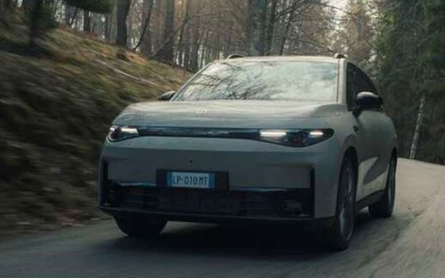 Leapmotor C10