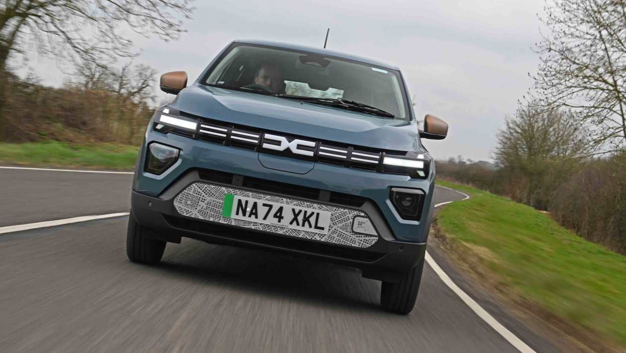 Dacia Spring: Първи впечатления от най-достъпния електромобил 2 Dacia Spring