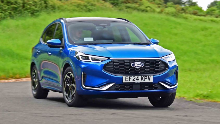 Преглед на Ford Kuga: Практичен SUV със спортен дух 4 Ford Kuga