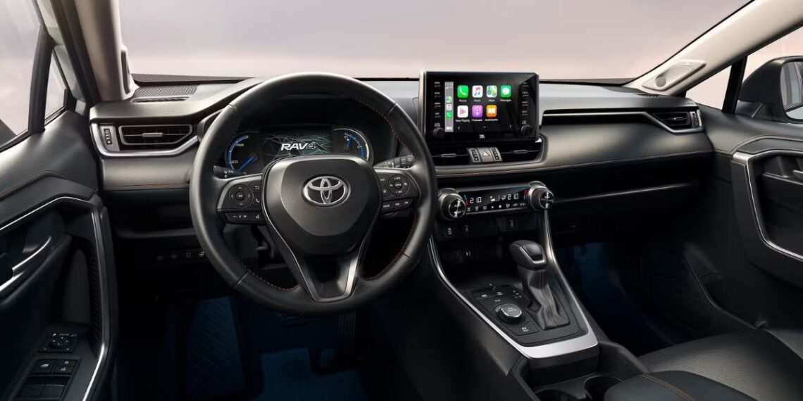 Toyota представи RAV4 за 2026 г.: Само хибридни версии и впечатляващ интериор 4 Toyota RAV4