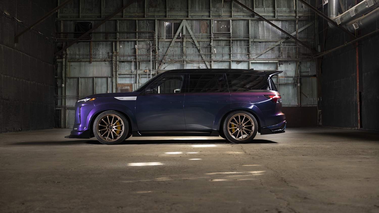 Infiniti QX80 R-Spec: SUV със сърце от GT-R и 1000 к.с. за SEMA 7 Infiniti QX80