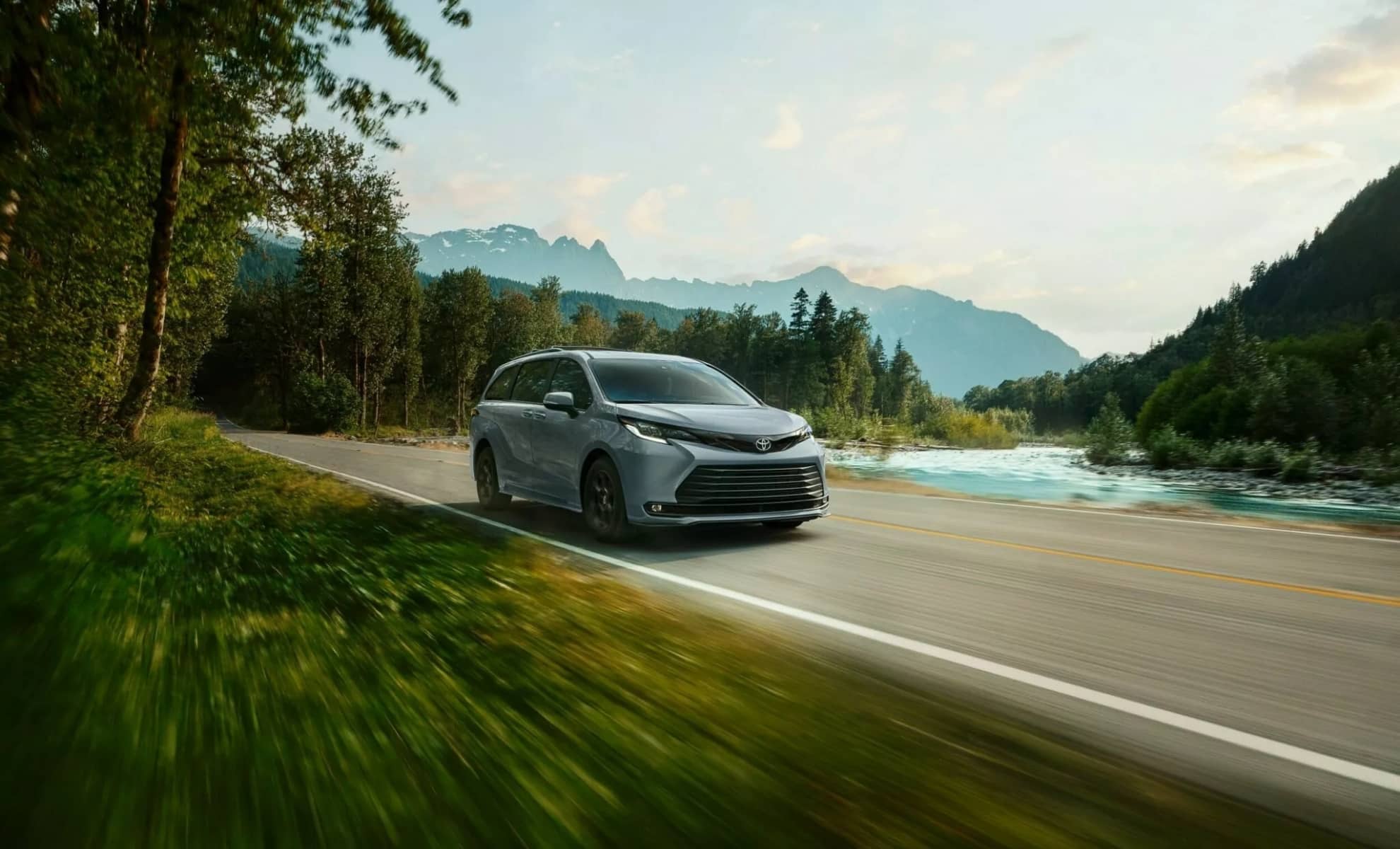 Toyota Sienna модел 2026 г. с нови технологии и по-богато оборудване 4 Toyota Sienna