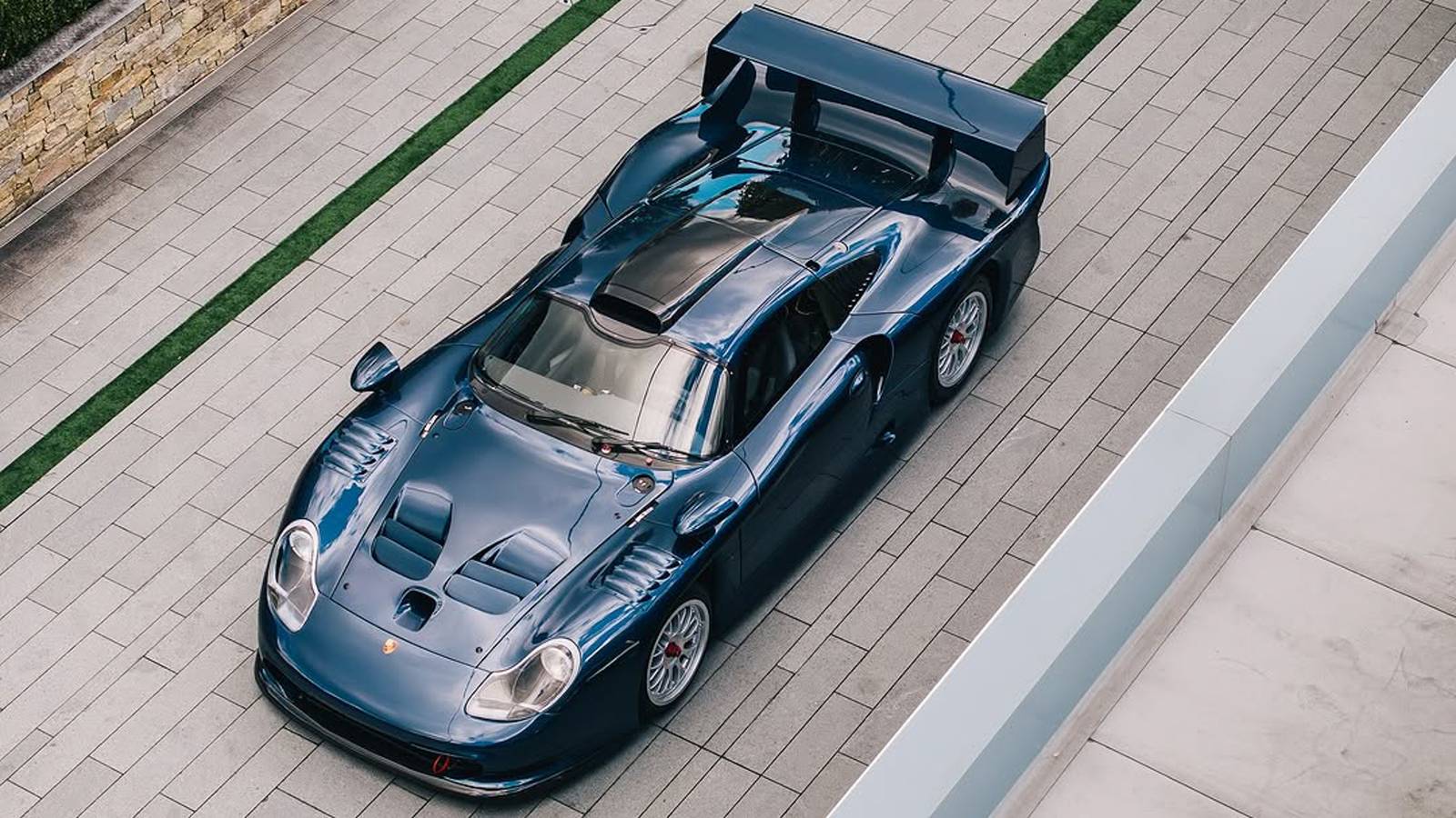 Porsche 911 GT1