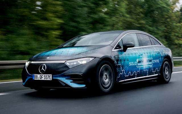 твърдотелни батерии