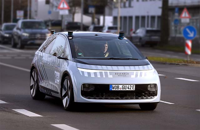 Volkswagen стартира тестове на автономен автомобил в реалния трафик на Волфсбург