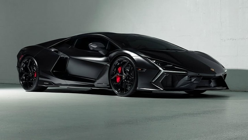 Lamborghini Revuelto