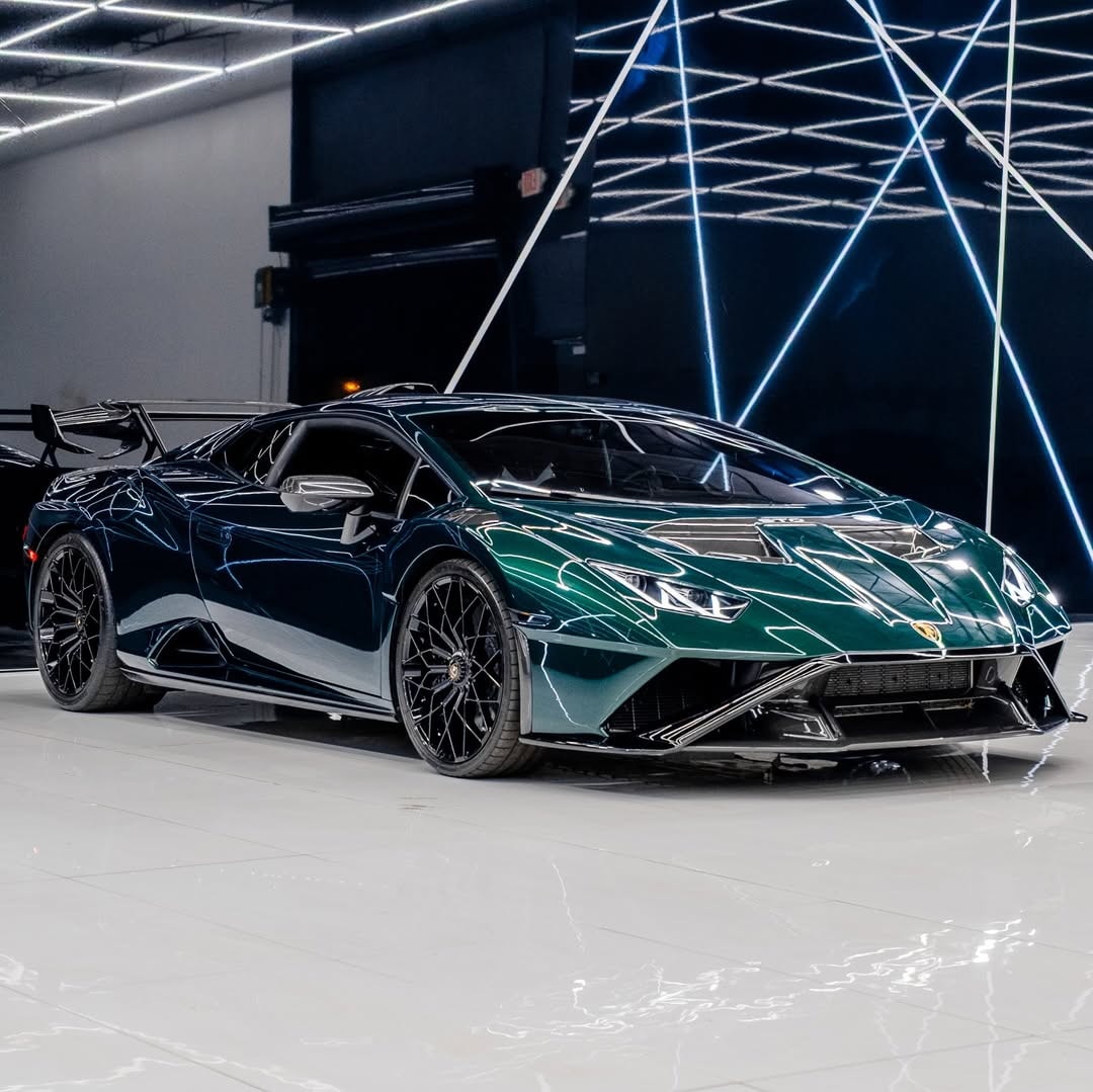 Lamborghini Huracan STO