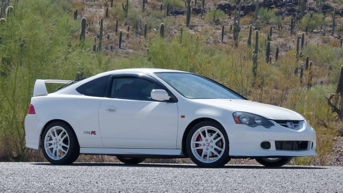 автомобила