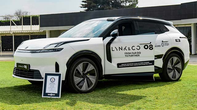 Lynk & Co 08