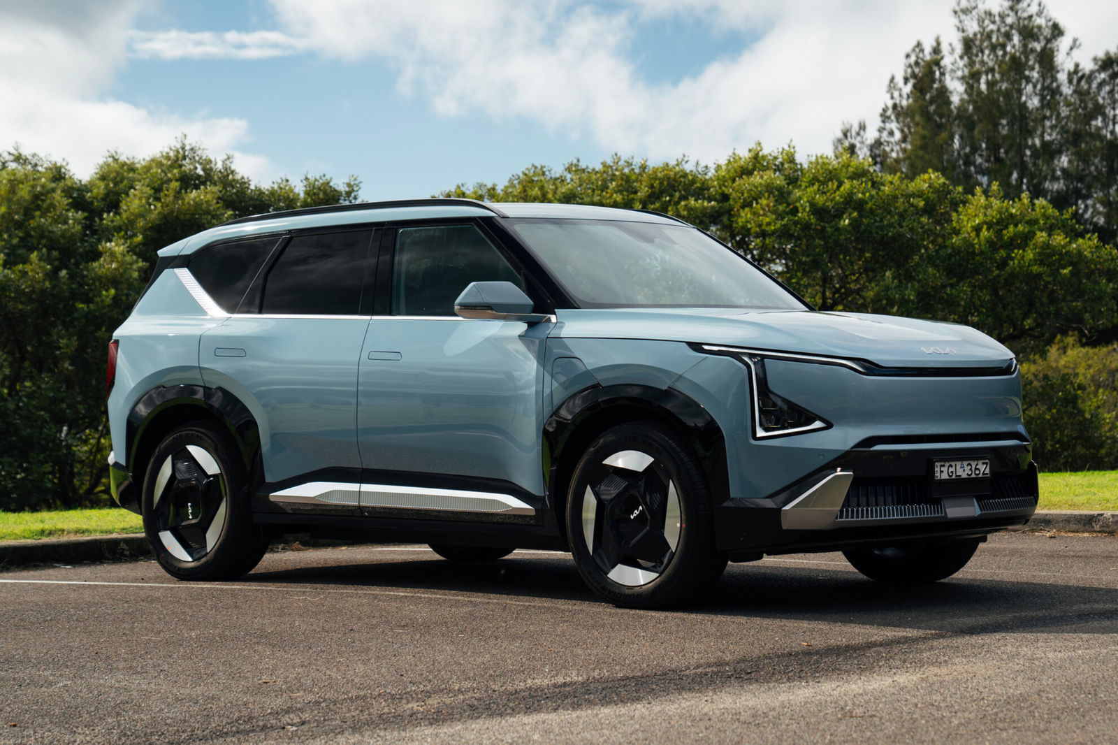 електромобили