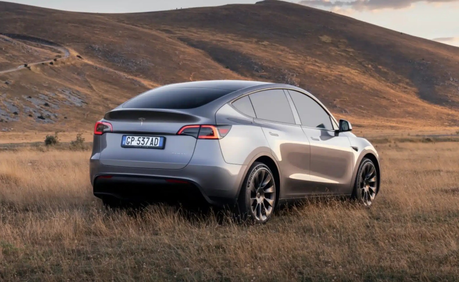 електромобили