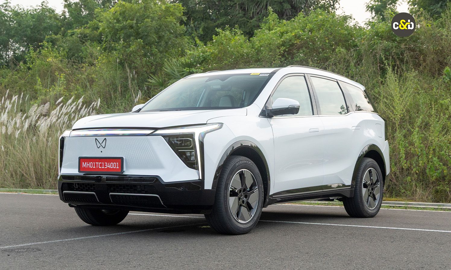 Махиндра ХЕВ 9С