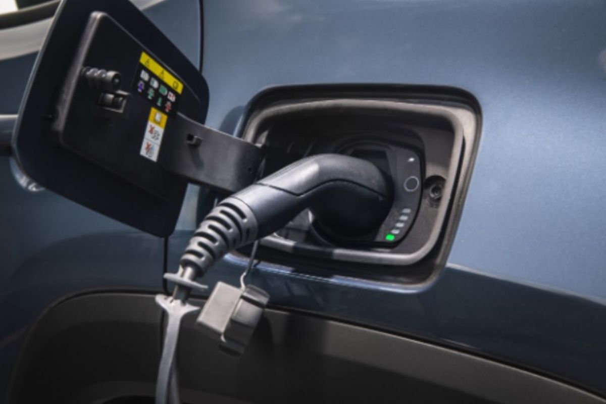 електромобили