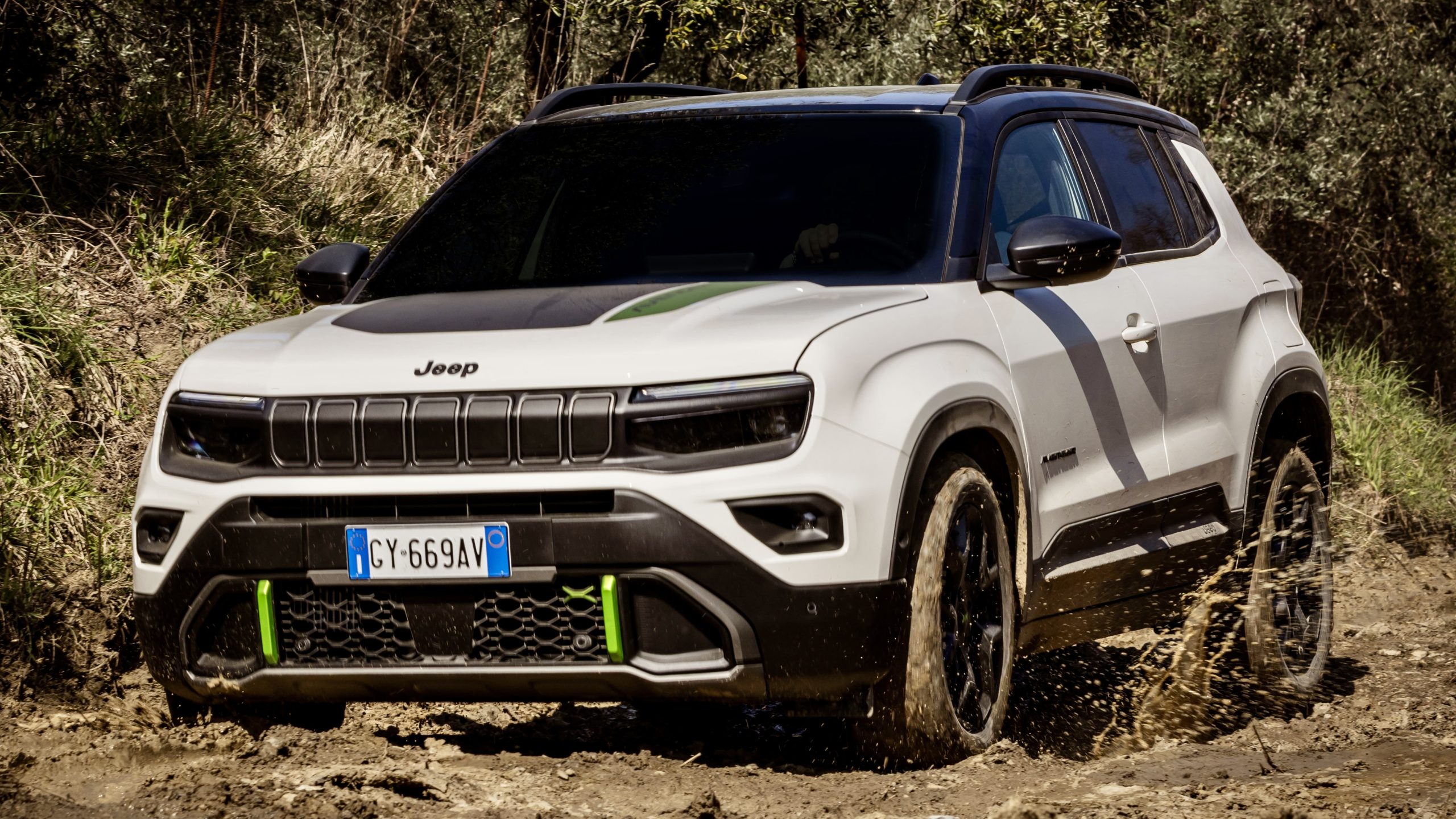 Джип Авенджър 4xe