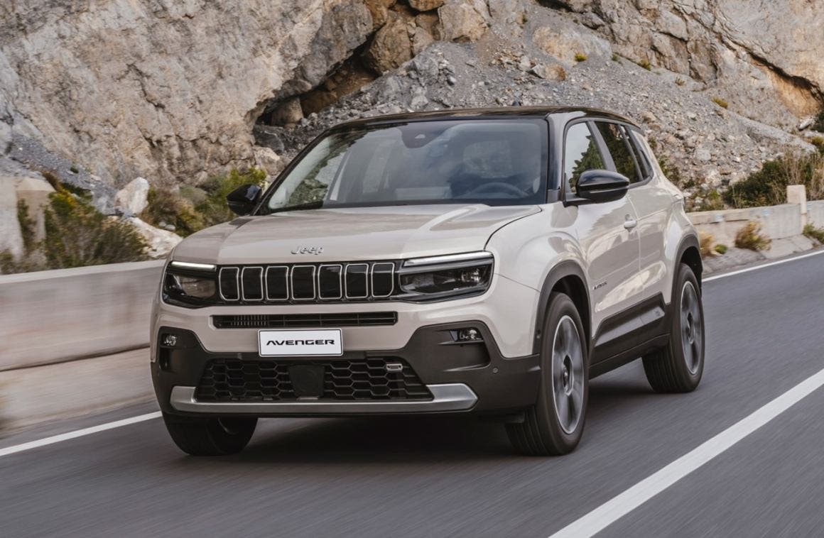 Джип Авенджър