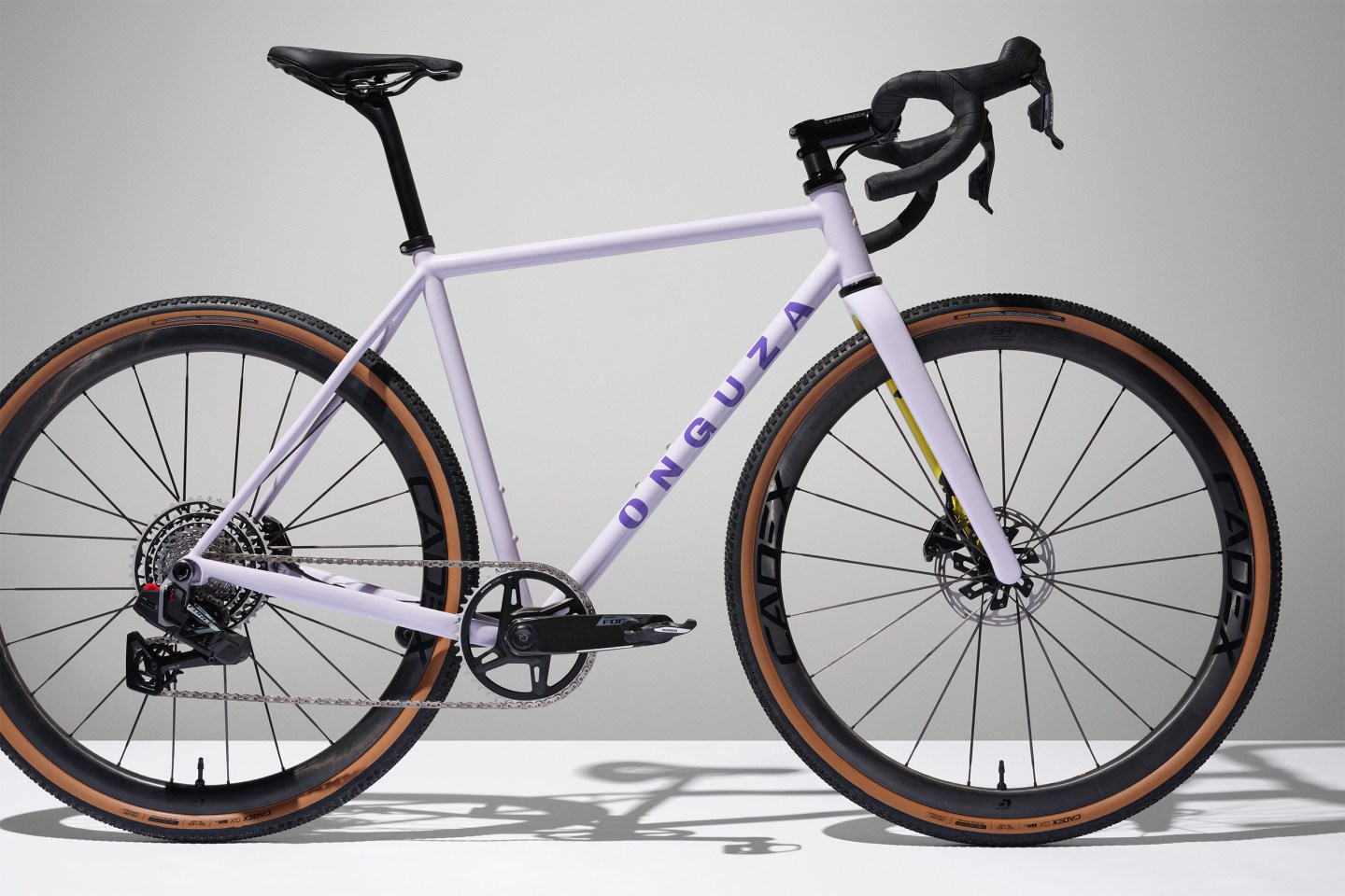 домашни стоки и оборудване