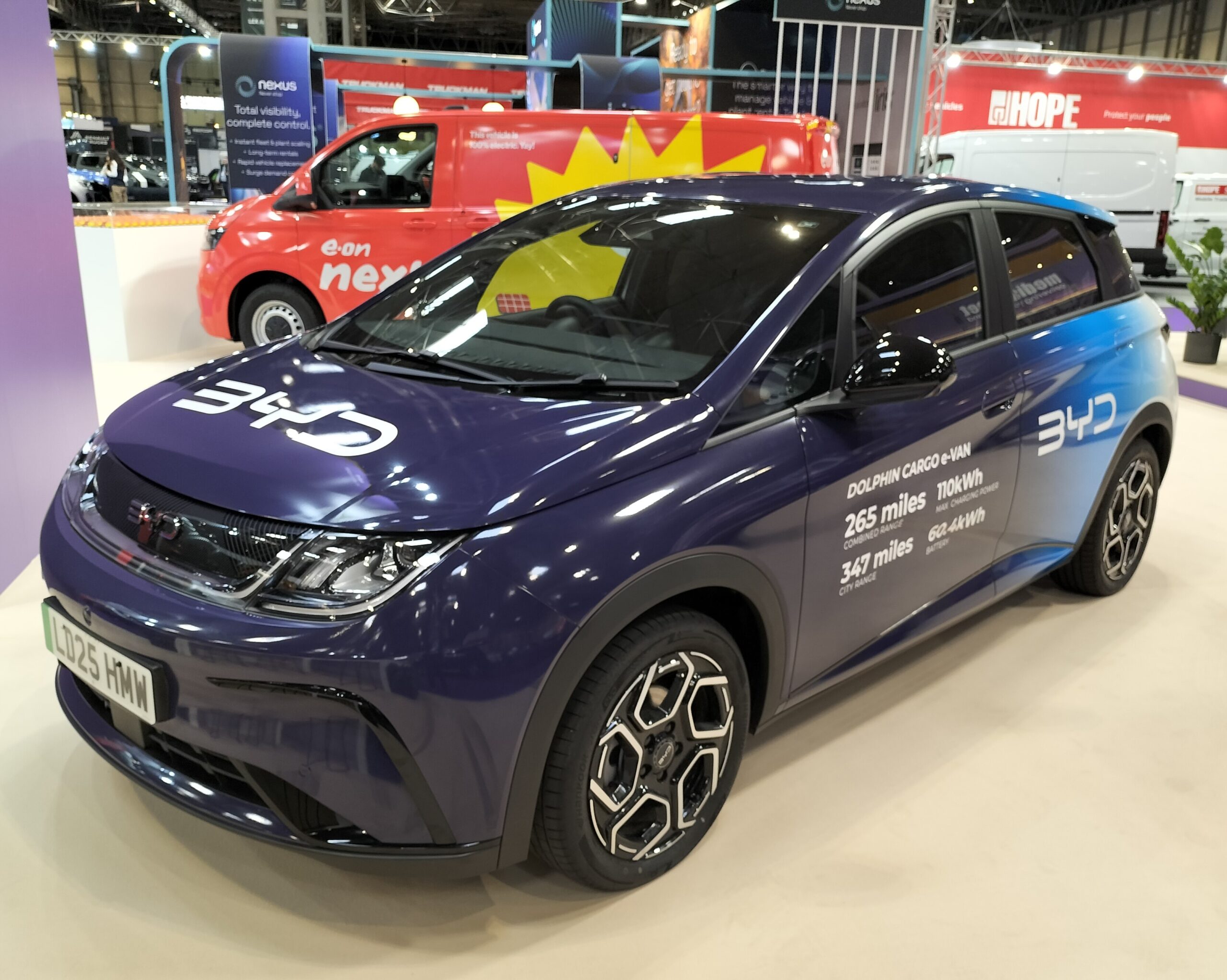 БИД Долфин Карго е-Ван