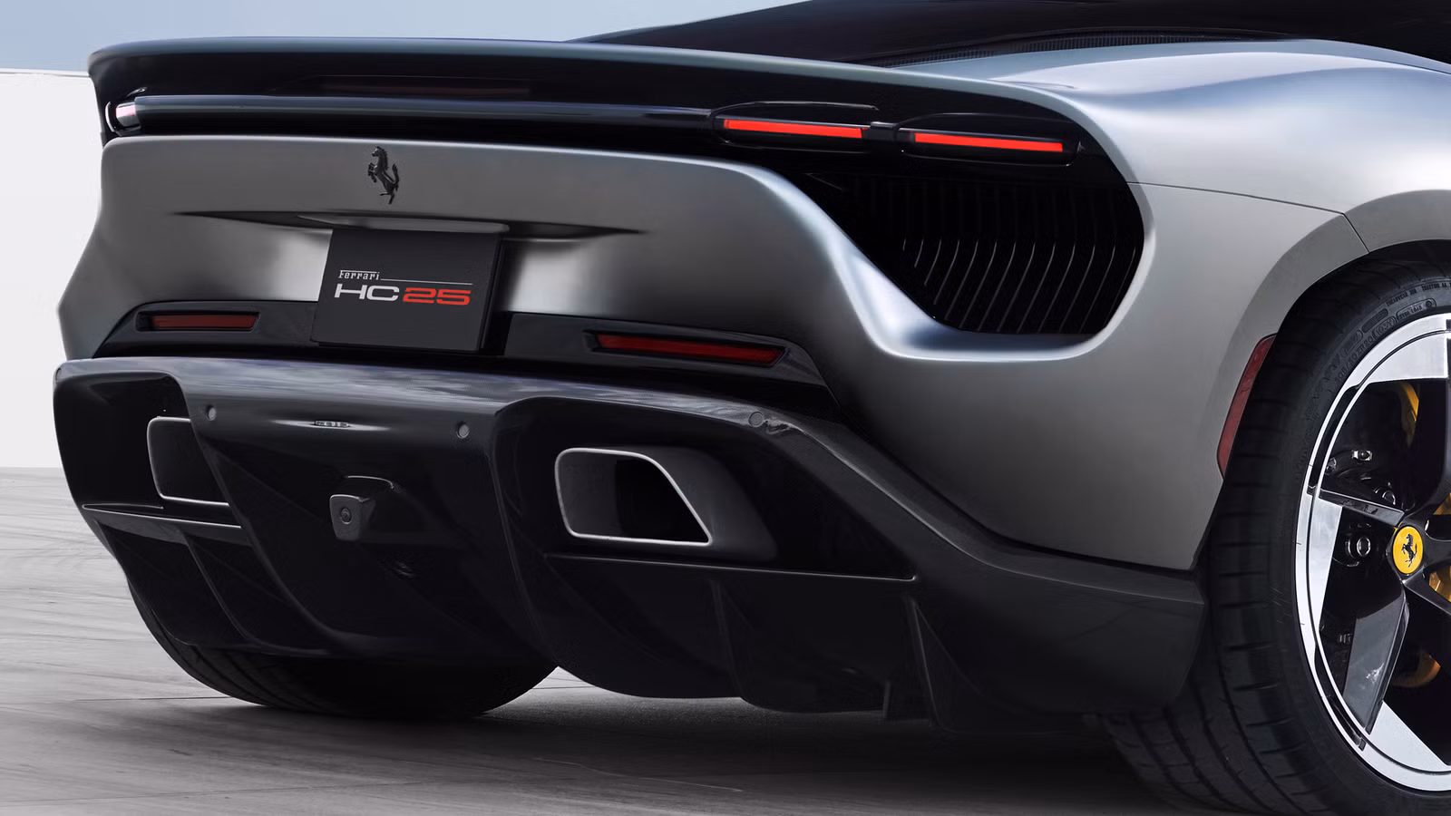 Ферари HC25