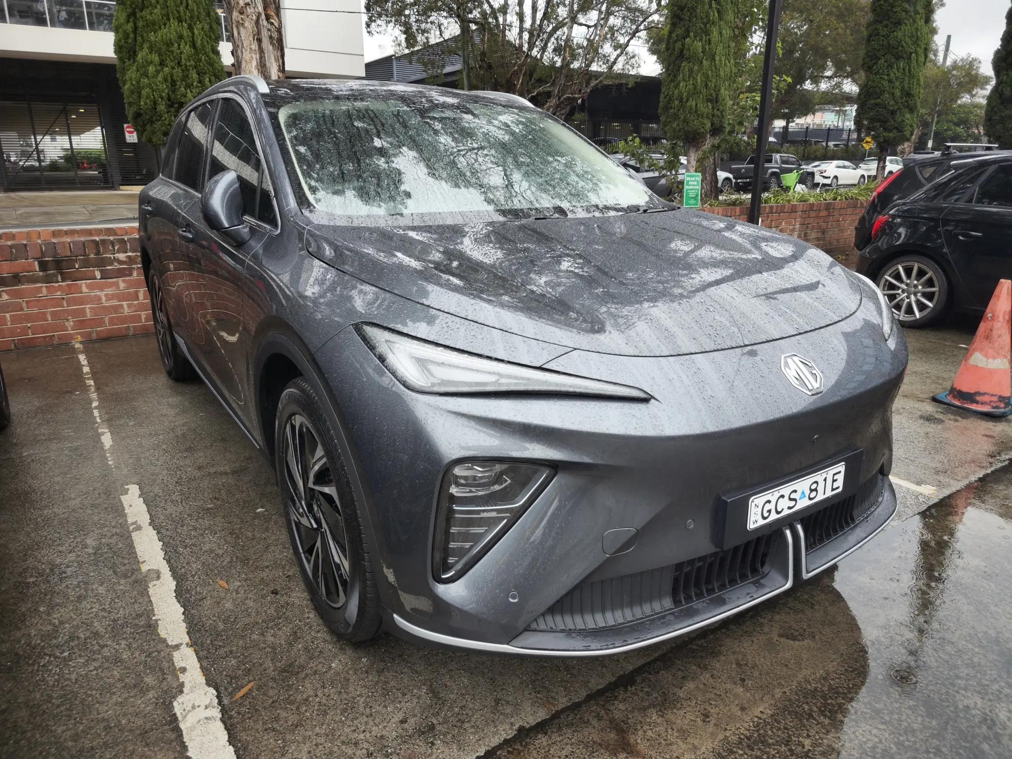 ЕмДжи S6 EV