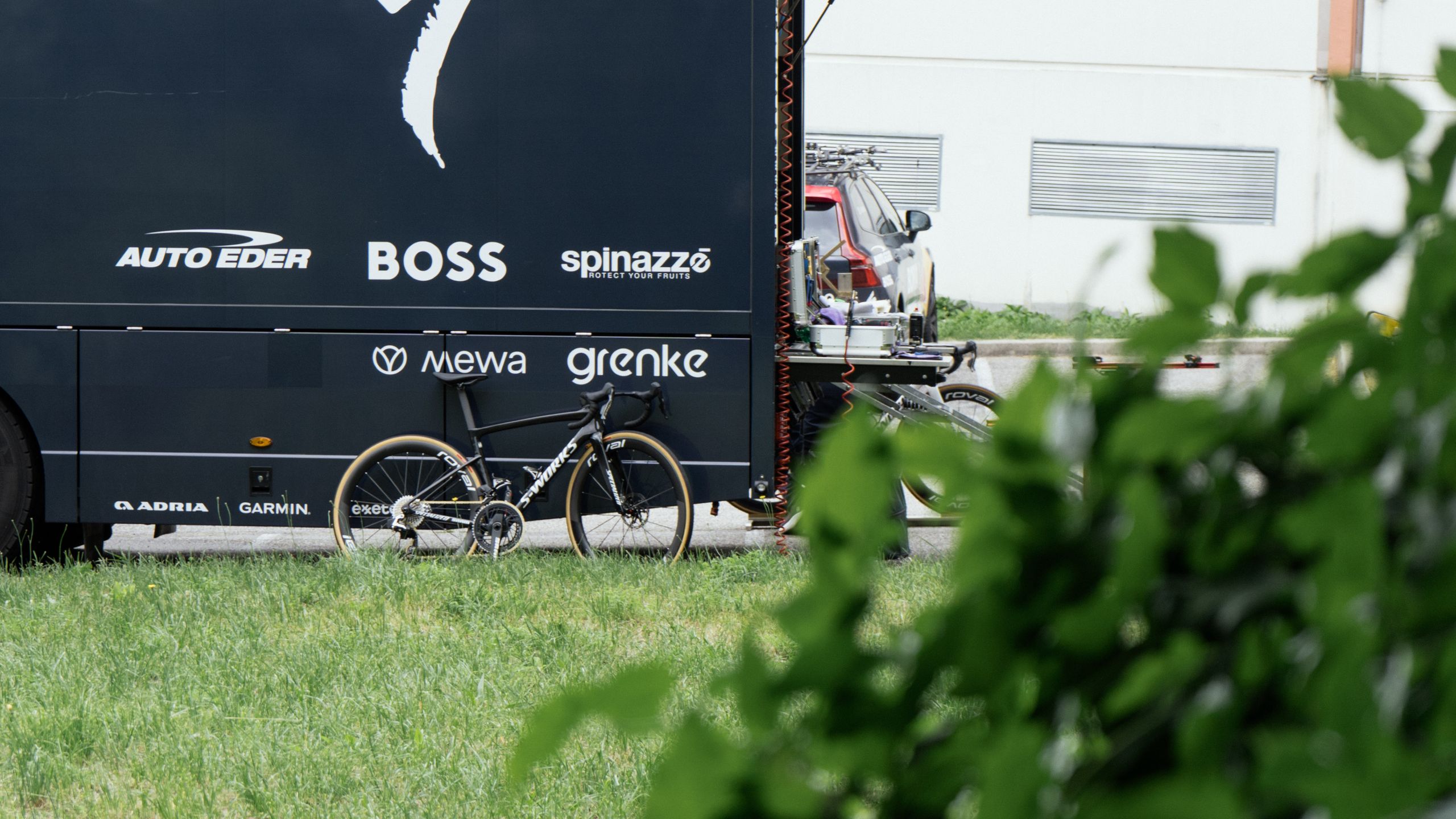 Спешълайзд Tarmac SL9