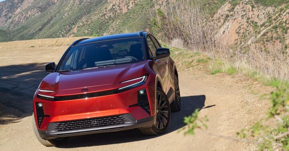Тойота C-HR