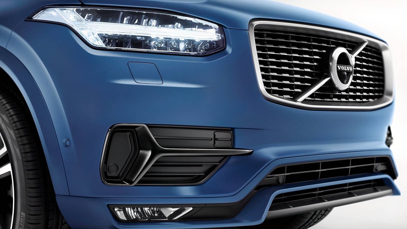 Волво XC90 T8