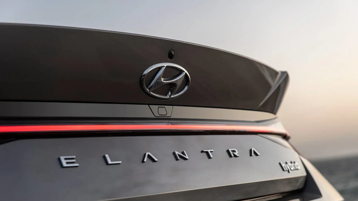 Хюндай Elantra