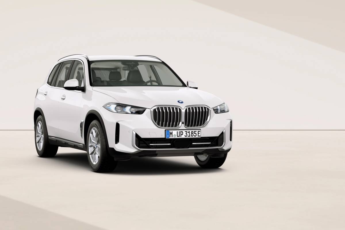 БМВ X5 xDrive50e xLine