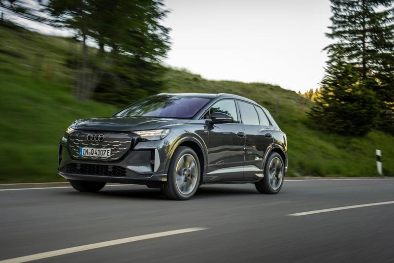 Ауди Q4 e-tron