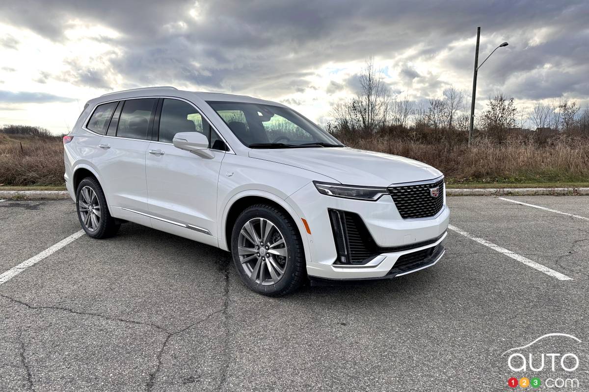 Кадилак XT6