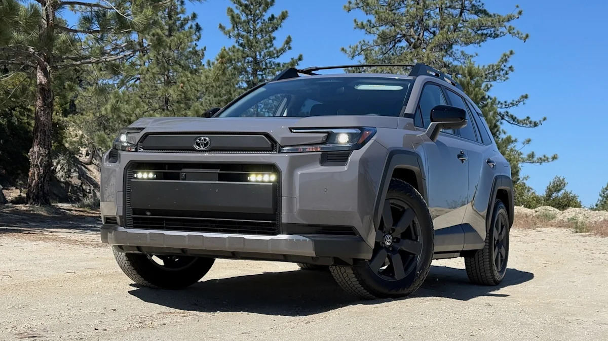 Тойота RAV4 Plug-in Hybrid