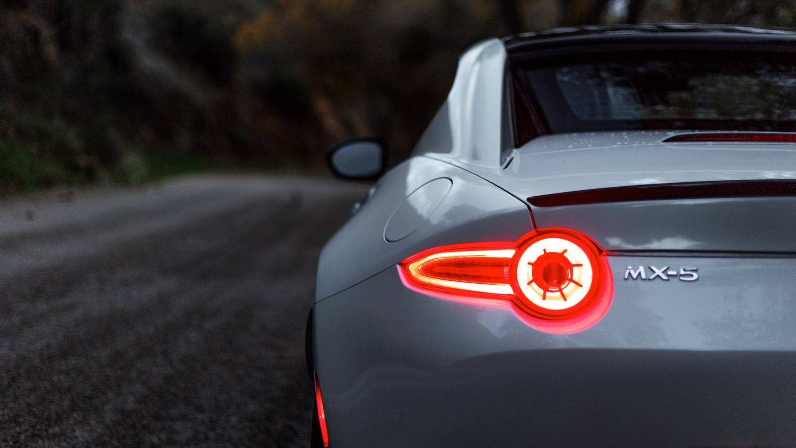 Мазда MX-5 Miata