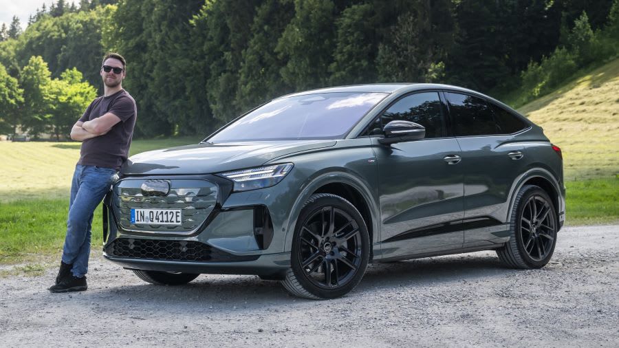 Ауди Q4 e-tron