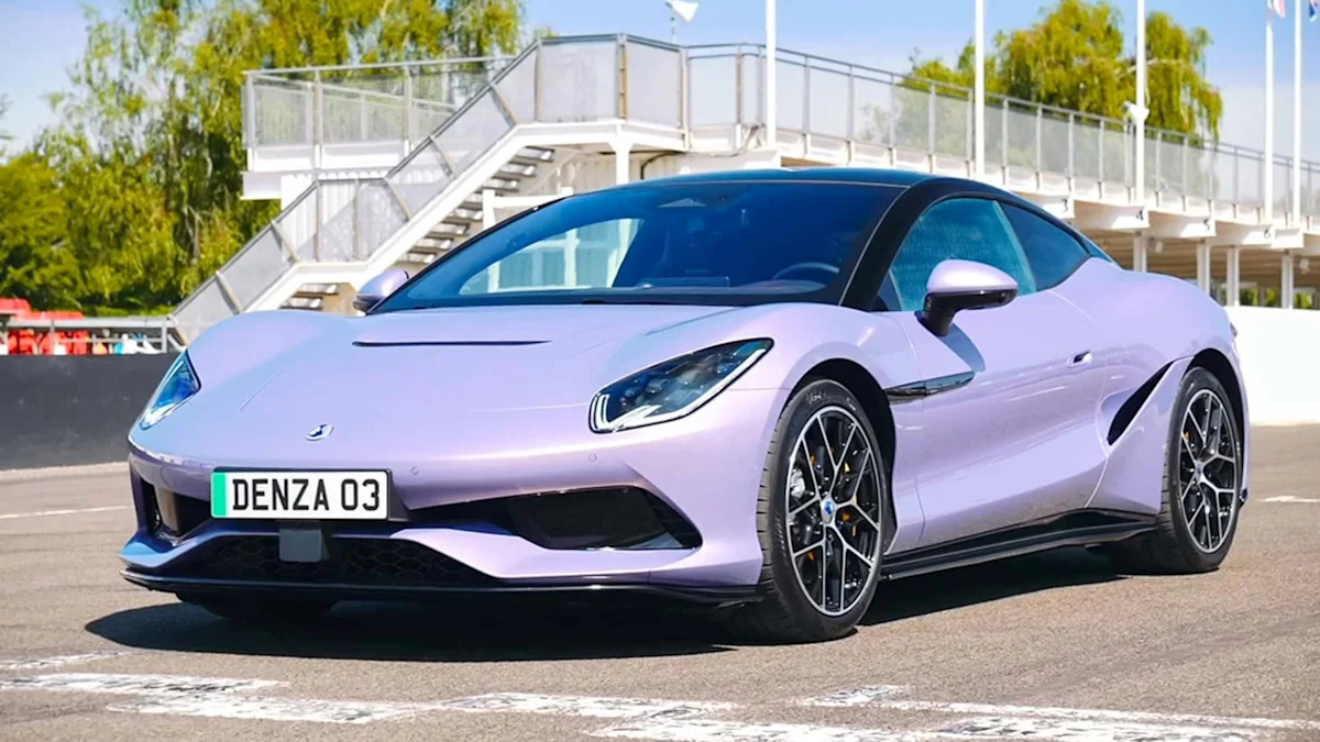 Денза Z Coupé