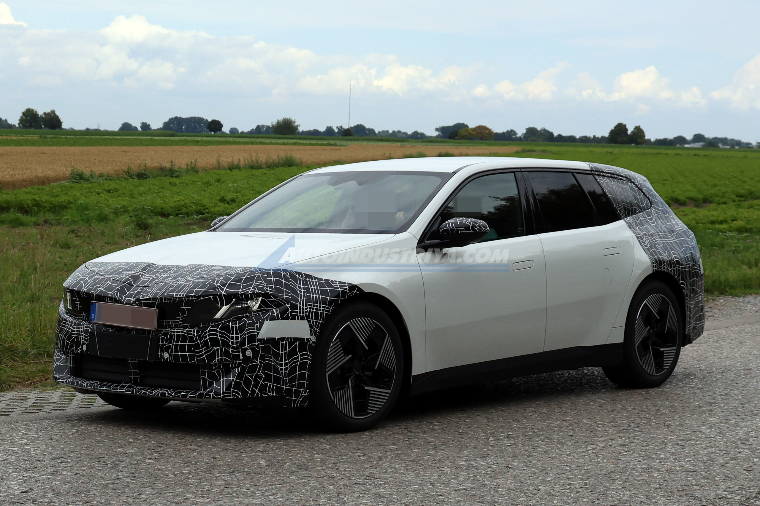 БМВ i3 Touring