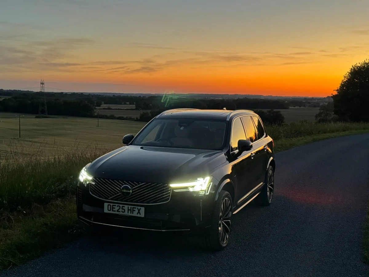 Волво XC90 T8 Plug-in Hybrid AWD Ultra