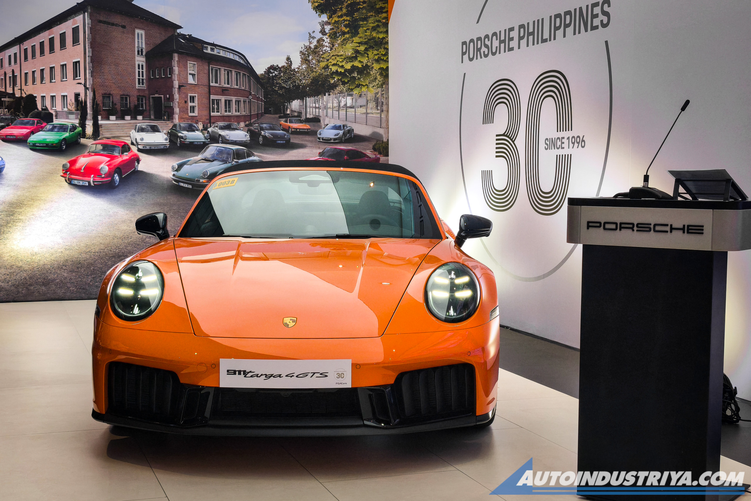 Порше 911 Targa 4 GTS Exclusive Manufaktur