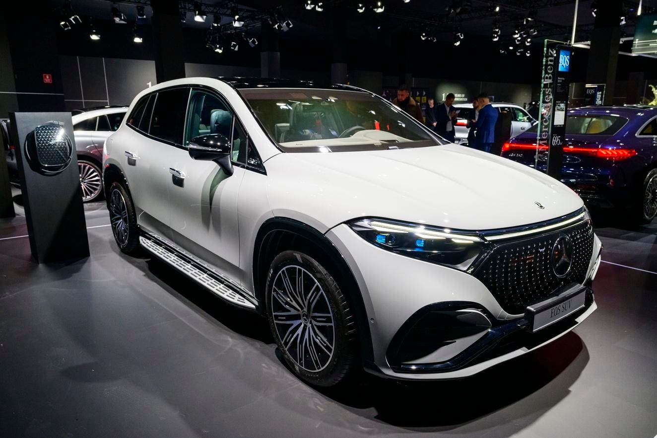 Мерцедес EQS SUV