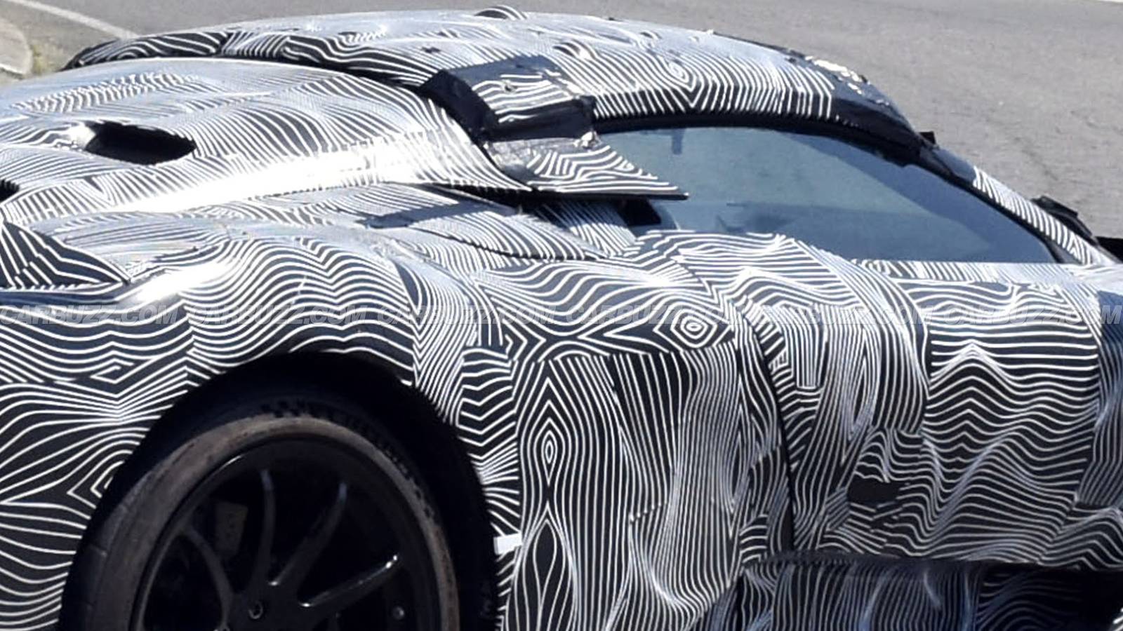 Ферари F80 Aperta