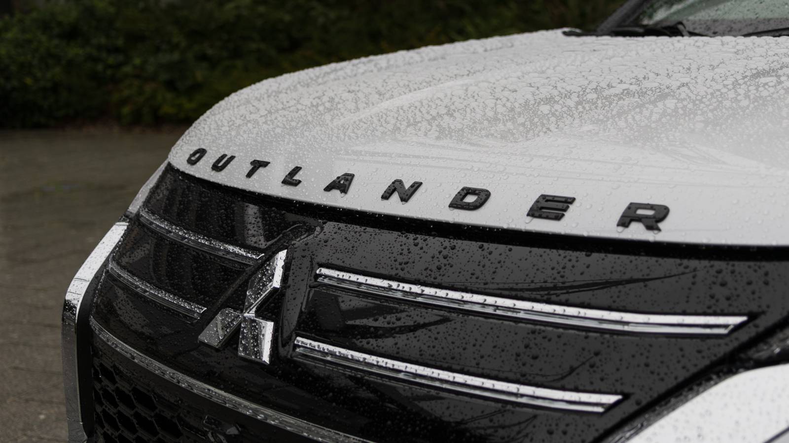 Мицубиши Outlander PHEV