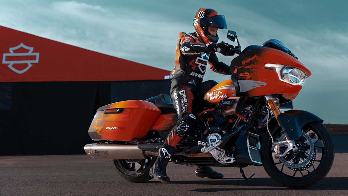 Харли-Дейвидсън CVO Road Glide RR