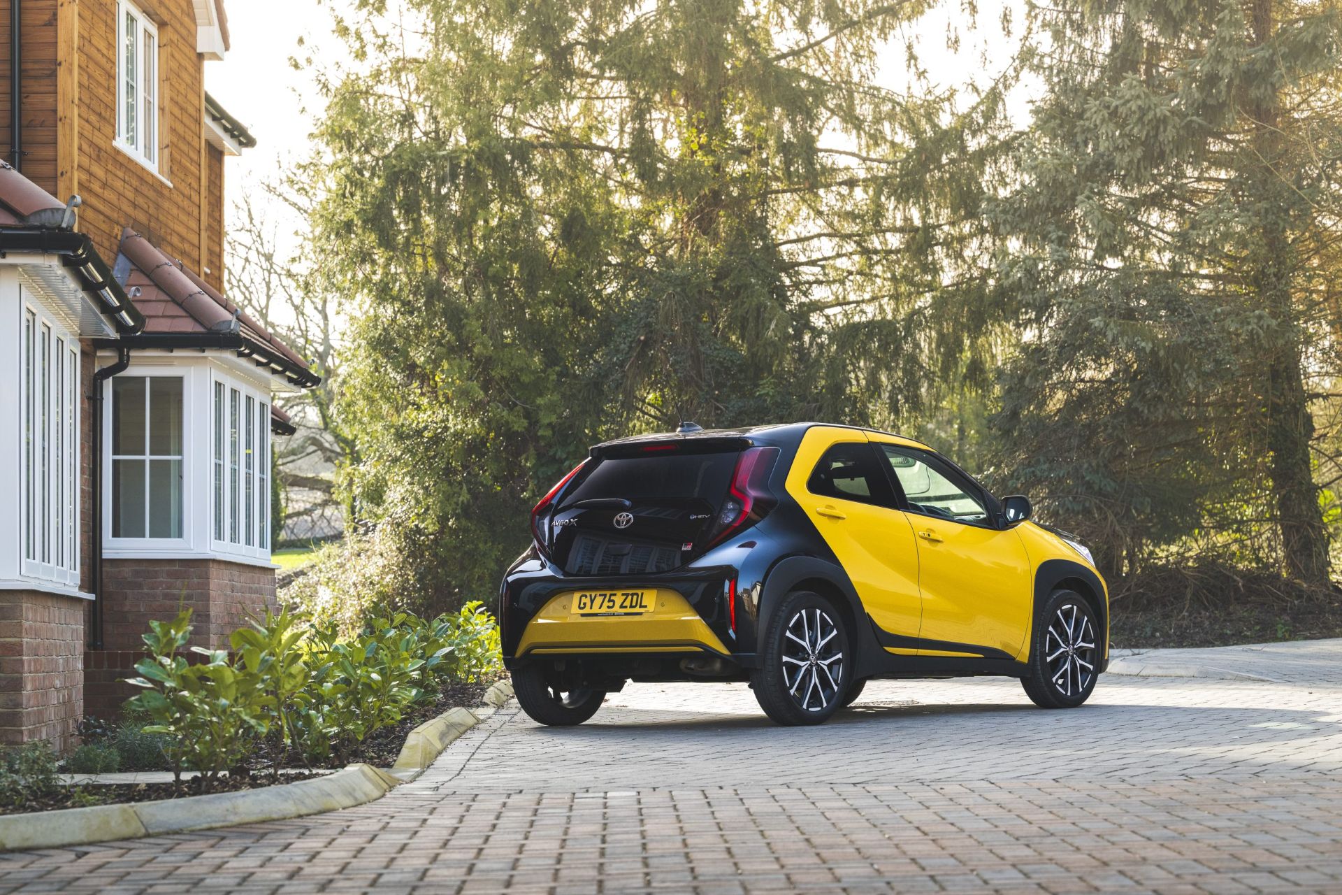 Тойота Aygo X