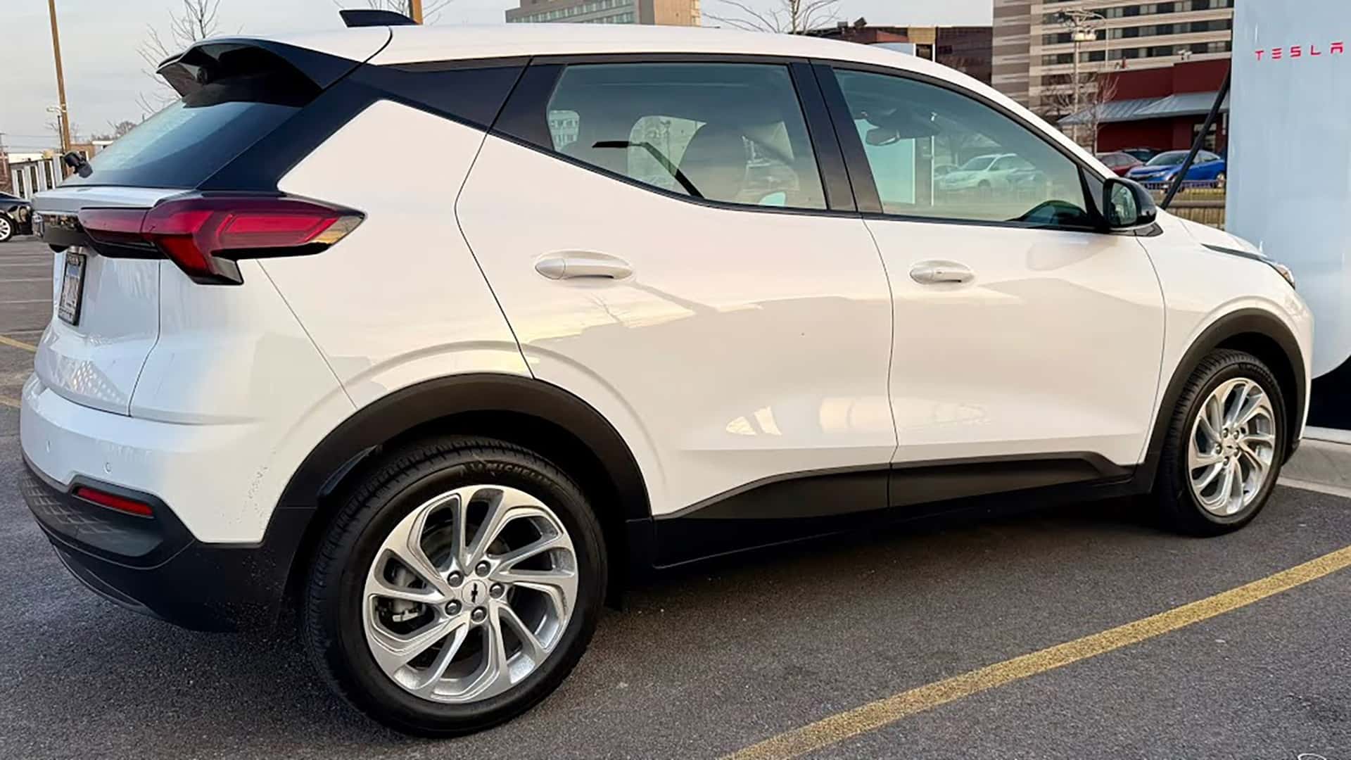 Шевролет Bolt EV