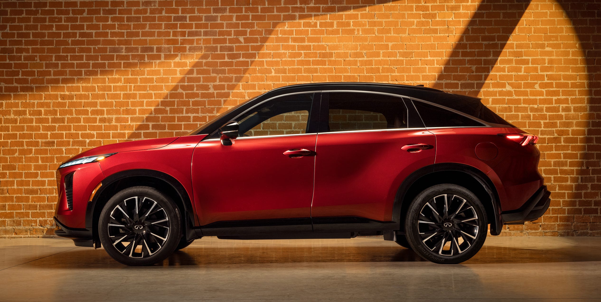 Инфинити QX65