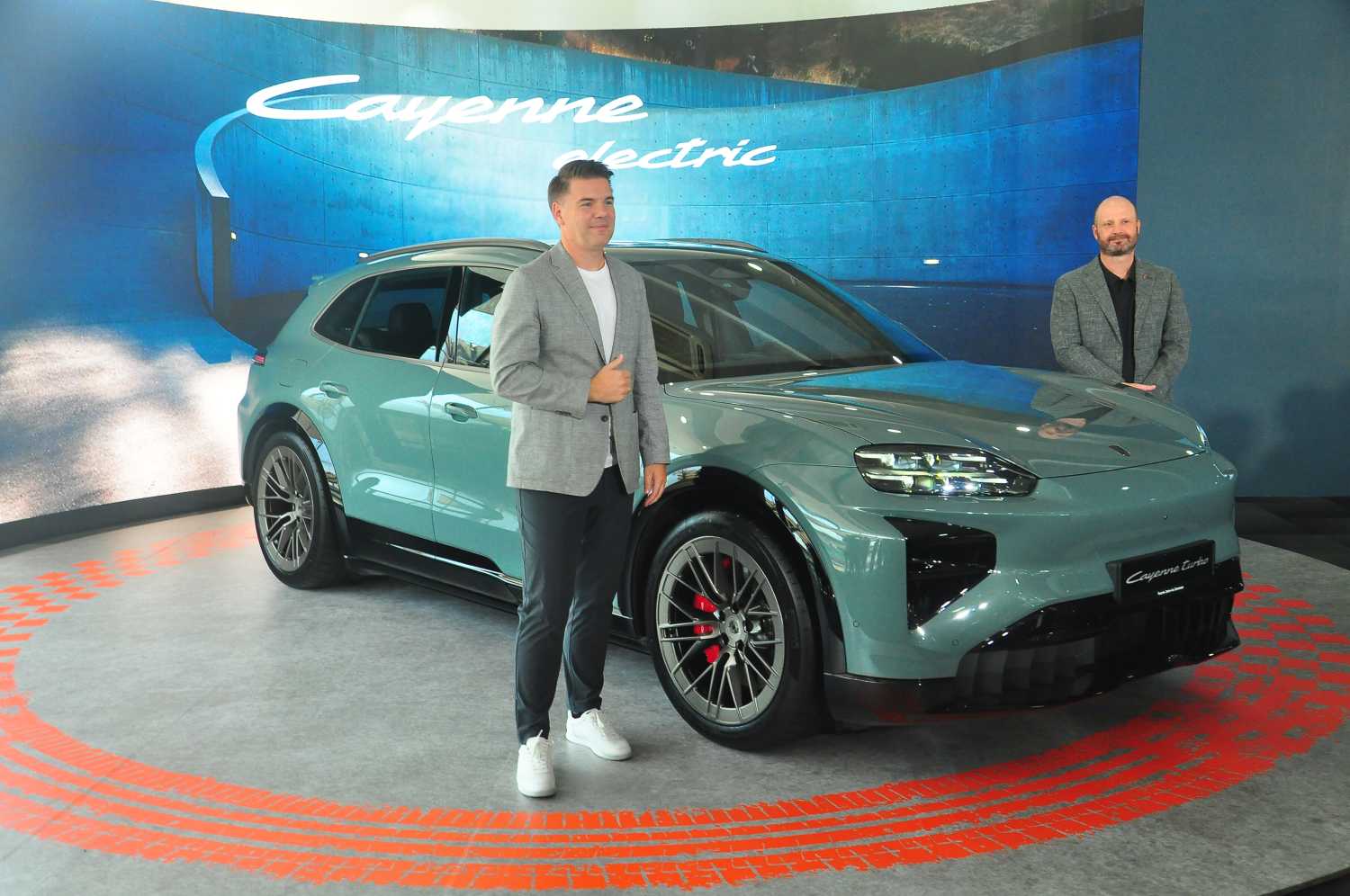 Порше Кайен Electric